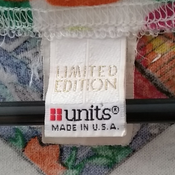 Top - Picture 2 of 3